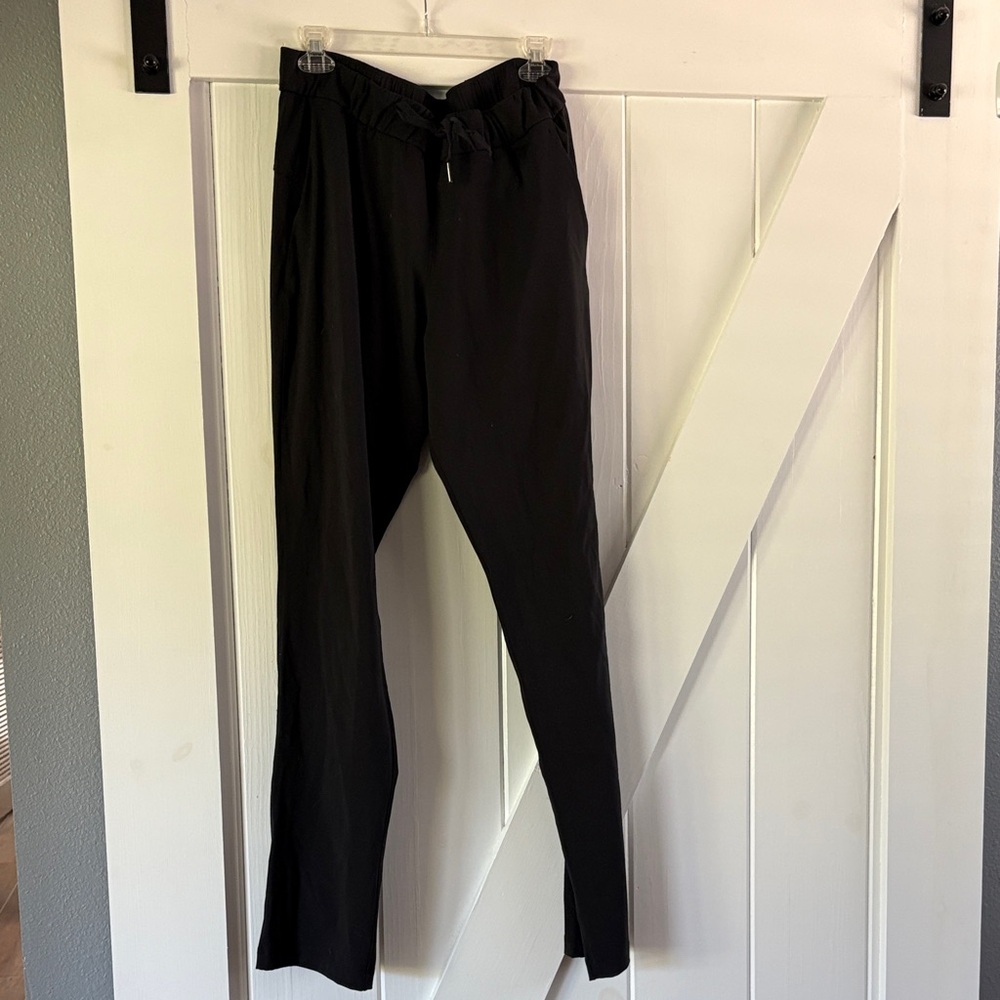 Women’s black Lululremon Pants Size 10 Tall